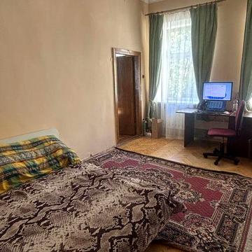 Квартира в довгострокову оренду,центр міста.