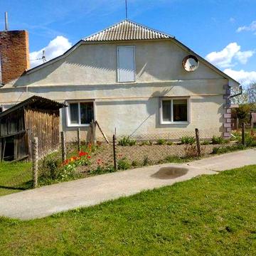 Будинок в селі продаж