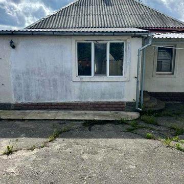 Будинок у Пересічному