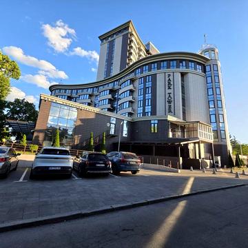 Здам в оренду  2 кімнатну квартиру.  Центр міста.
