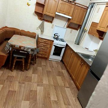 Здам 2 кімнатну  квартиру Слободка/ ринок показ з 8 червня