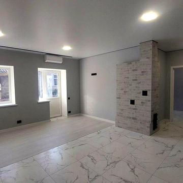 Продам 2-кімнатну квартиру. Вул.Покровська,28.