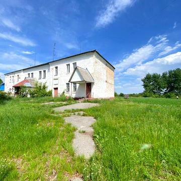 Продам частину будинку з землею