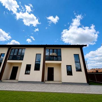 Продаж кутового таунхауса! 3 спальні, 105м2,  ділянка 2 с! Престижний район, розвинена внфраструктура, 200м від громадського транспорту