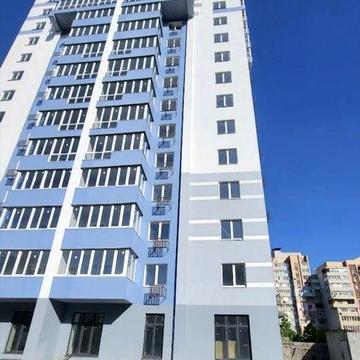 Продаю однокімнатну квартиру по переуступці на Митниці в новобудові вул. Б.Хмельницького 31 ЖК даймонт Хол