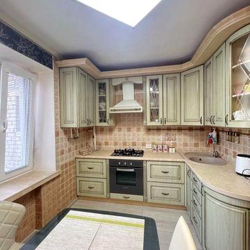 В продажу 4 к к на вул. Південній з євроремонтом ( сертифікат )