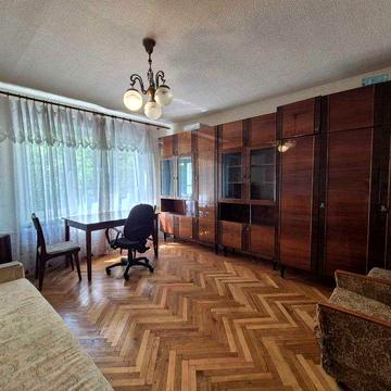 Продам 2-х кімнатну квартиру Алмазний р-н 23 вересня 3/9бл будинок 51м кв