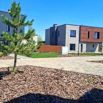 Продам будинок  245 кв.м. котеджне містечко Одеська траса