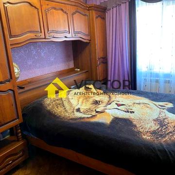 Оренда двушки у спальному районі з меблями та технікою.