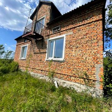 Продається будинок у с.Любеля