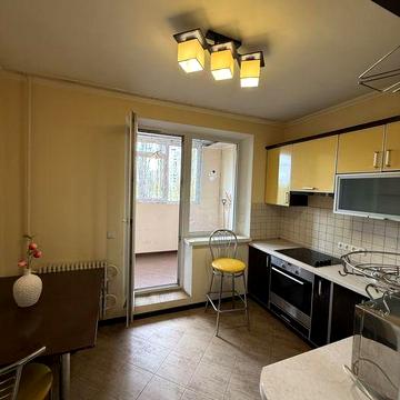 Сдам 1 к квартиру, метро Героев Труда, ул. Кричевского 41