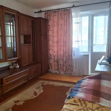 Продаж 1 кімнатної квартири Коновальця Канада