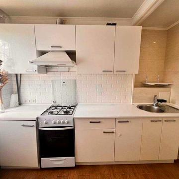 Продам трикімнатну квартиру по Проспекту Миру 21