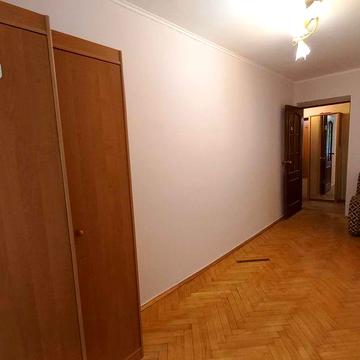 Роздільна 2к, ГАЗ, 2-й поверх, можлива доукомплектація меблів, Дегтярівська 11
