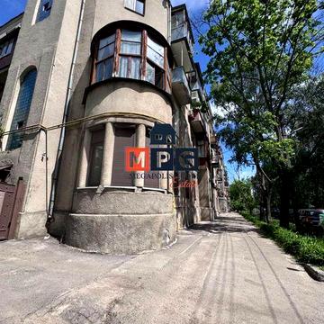 Продаж 3-кімнатної квартири в центрі Харкова