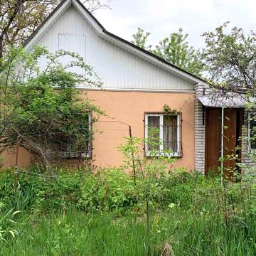 Продаж 1 поверхового, дачного будинку поряд метро Академмістечко