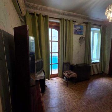 Сдам 2-х комнатную в центре