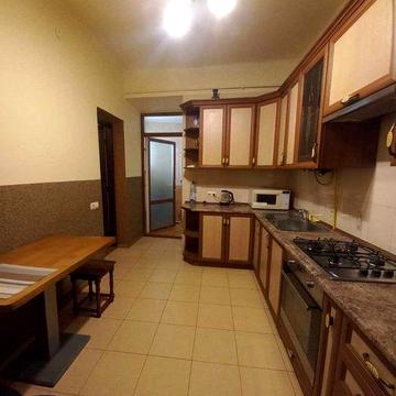 Пропозиція оренди 2 кім. квартири в ЦЕНТРІ міста по вул. ПЕКАРСЬКА