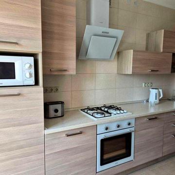 Оренда квартири в Личаківському районі, по вулиці Мечнікова. Ремонт, меблі, п/т.