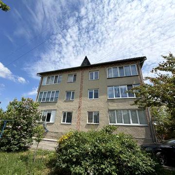 2-К КВАРТИРА З ГАРАЖЕМ