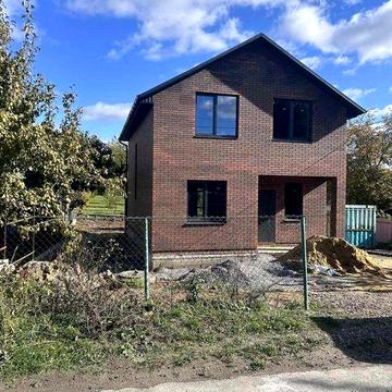 Продаж 2 поверхового будинку з ділянкою на 5 соток