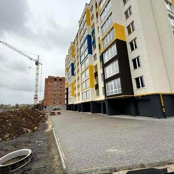 1 кім здана новобудова район Виставка 48м2 середній поверх ID 44502