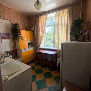 Продам 2 к квартиру Грушевского, центр, сталинка