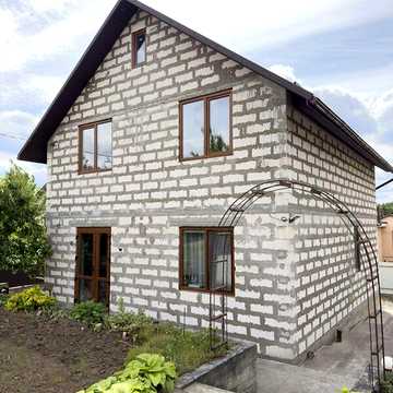 Продаж 4к Дім Весняна вулиця