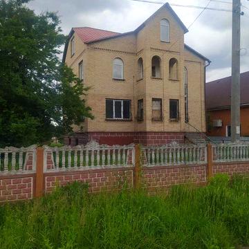 Чабани. Будинок 267  кв.м+10соток. 119 000 дол