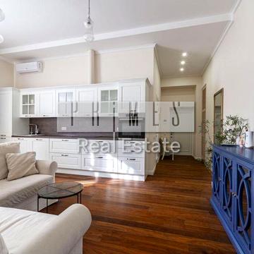 Продаж квартири з ремонтом, Царський будинок вул. Антоновича, 3А, Площа Українських Героїв