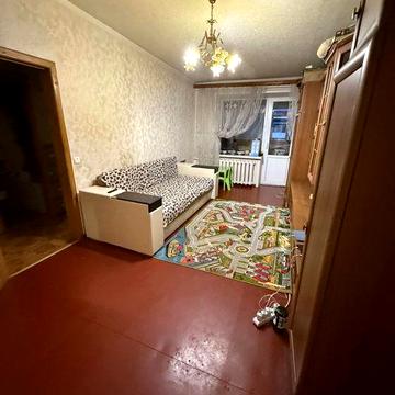 Продам жилу  3 кімнатну квартиру в центрі міста Прилуки.