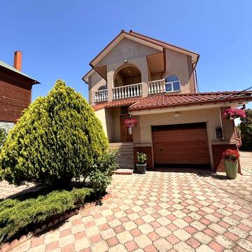 Дім в Лесках 10 соток ремонт меблі -295 тис