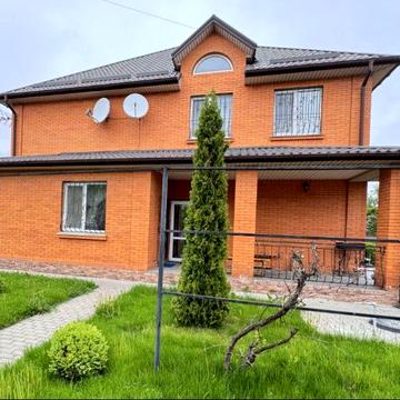 Продаж газифікованого , великого будинку+Баняя
