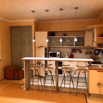 Продам 1 кім. квартиру, пр-т Володимира Івасюка 24, 45.2м²
