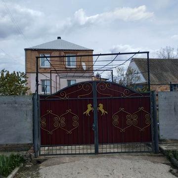 Продам 2-поверховий будинок у затишному та тихому місці — с. Олексіївка, Дніпропетровська область.