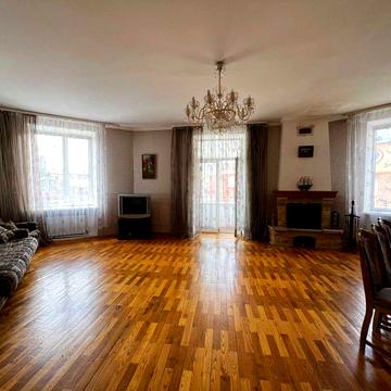Продам квартиру в  Жмеринці.