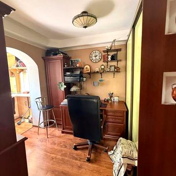 4 кім Бориса Мартоса 4а , метро Лівобережна