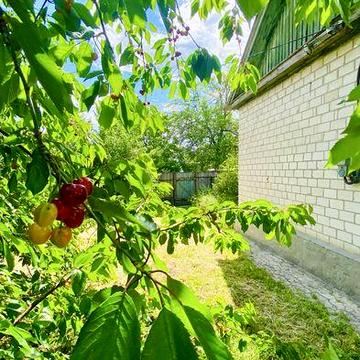 Продаж будинка на землі 6 соток , 20 метрів фасада.