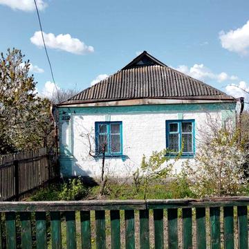Продати приватний житловий будинок
