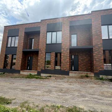 Продаж сучасного двоповерхового таунхауса в селі Березина, вул. Райдужна
