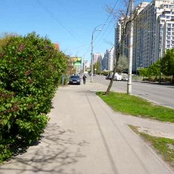 2-к квартира, м Іподром, вул. Гуменної можливо під бізнес Держпрограми