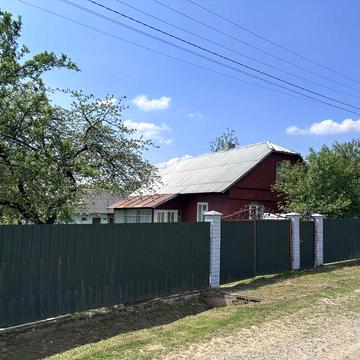 Продаж будинку в селі Рогізно з власним ставком