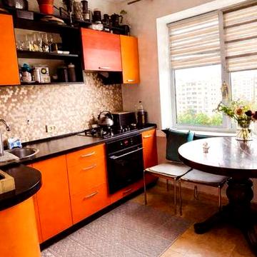 Продам 2к. квартиру Проспект Красной калины 35 .