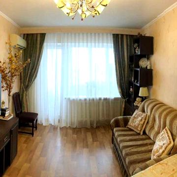 Продам 2 комнатную квартиру. Чешка. Академика Королева