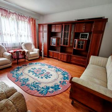 Здається 2 кімнатна квартира(1/2 будинка)