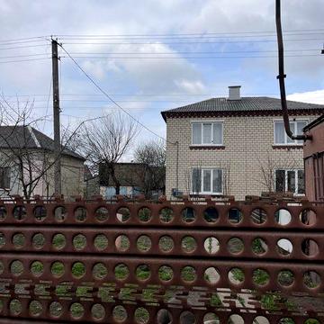 Продається частина житлового будинка  садибного типу з господ. буд. м Радивилів
