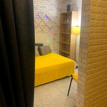 Сдаю 1 кв. в центре,низ ул.Артёма с парковкой