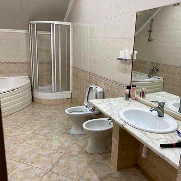 Здаю 2 поверховий будинок, 200 м2, від власника без агенціі!