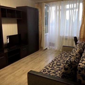 1 квартира проспект Гагарина 43а, м. Спортивная и м. Левада