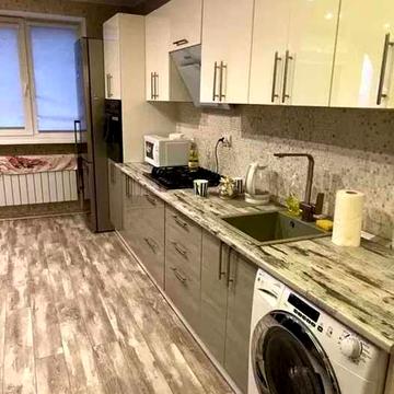 Центр! 41 м² на Набережній + можливість збільшити до 130 м²